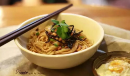 吃瓜爆料流水面小哥,揭秘娱乐圈幕后真相